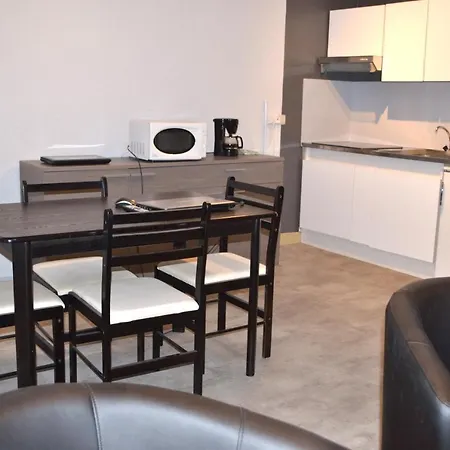 Classe De 39 M2 Au Pied Des Thermes